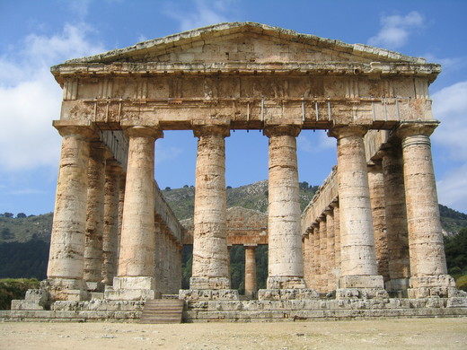 معماری یونان باستان